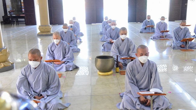 Lễ truyền giới Sa di Phương Trượng